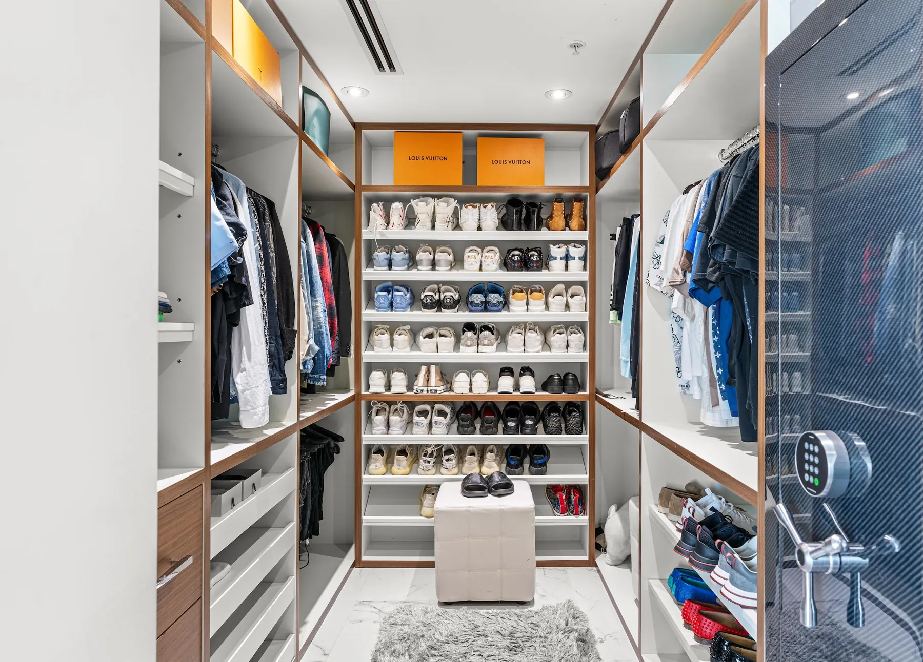 Custom closet