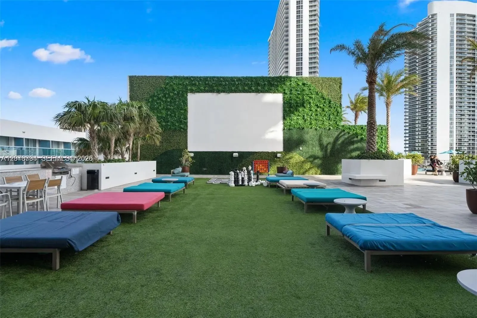 Outdoor cinema
