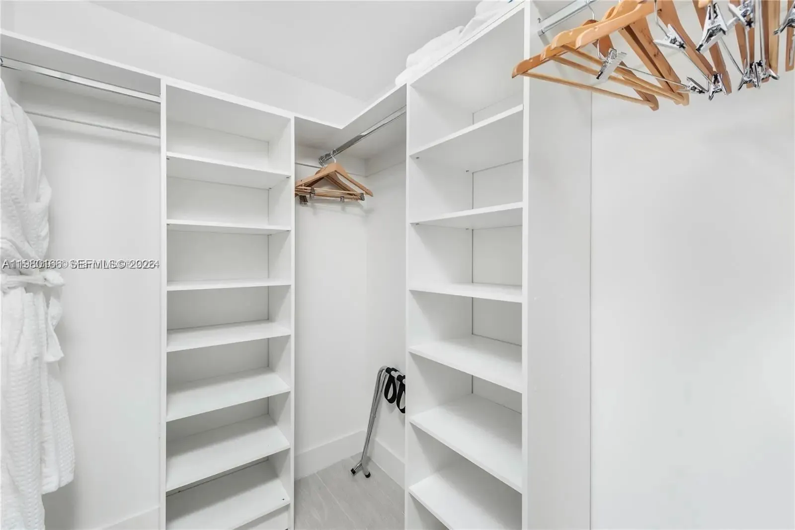 Walk-in closet