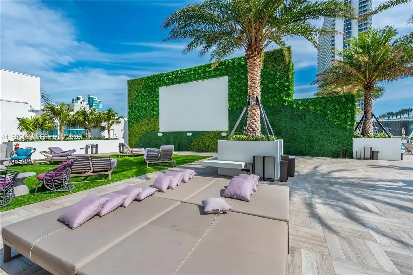 Outdoor cinema