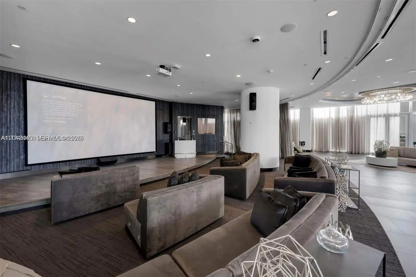 Private cinema